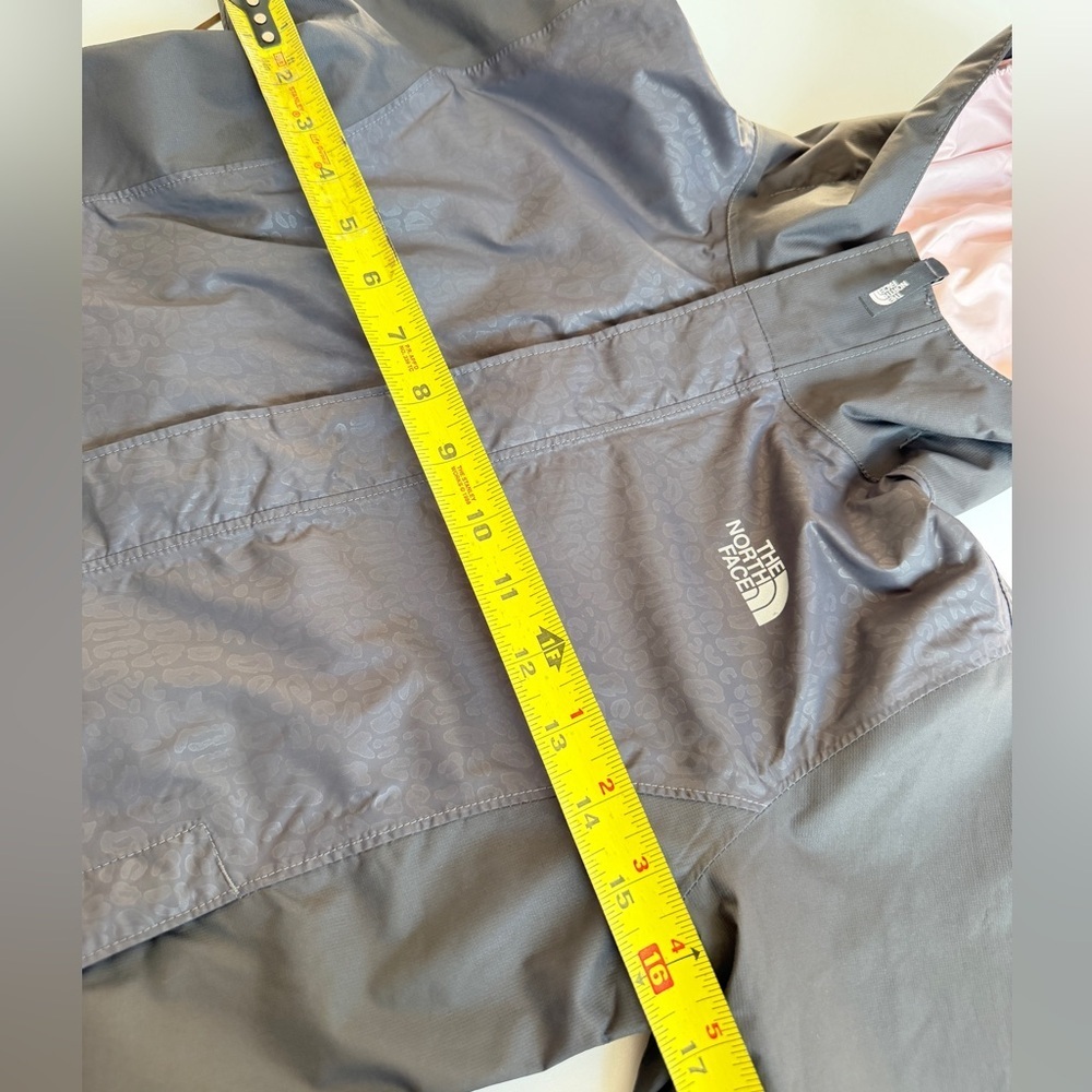 The North Face Antora Dryvent Hooded Jacket Gray/Pink kids Sz 10/12 Waterproof - Picture 13 of 13